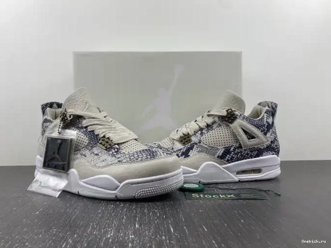 One Kick Snakeskin Retro 4 819139-030 Jordan 0518